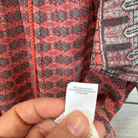Lucky Brand Plus Size Coral & Gray Printed Boho Blouse Size 2X - Picture 6 of 7